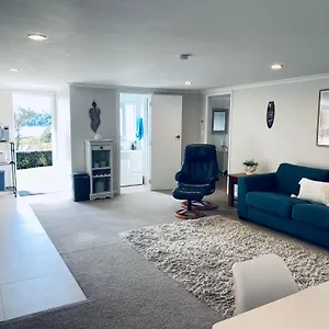 Churchill Oasis By The Sea Tauranga